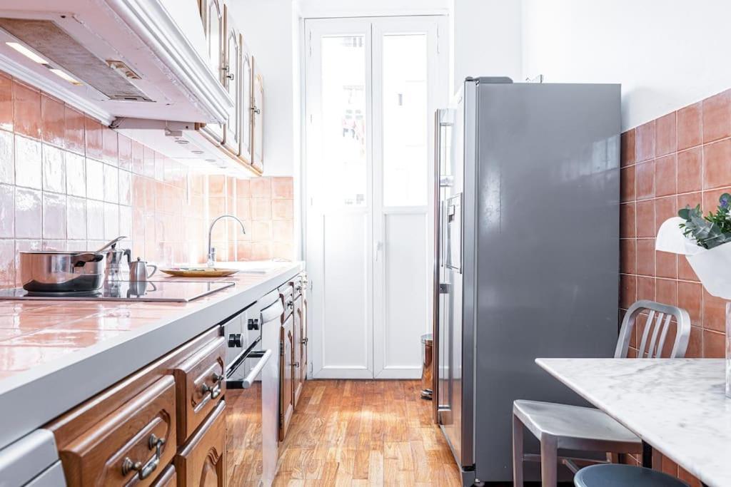 Risso - Comfortable 3 Bedrooms With Balcony Nice Exterior photo