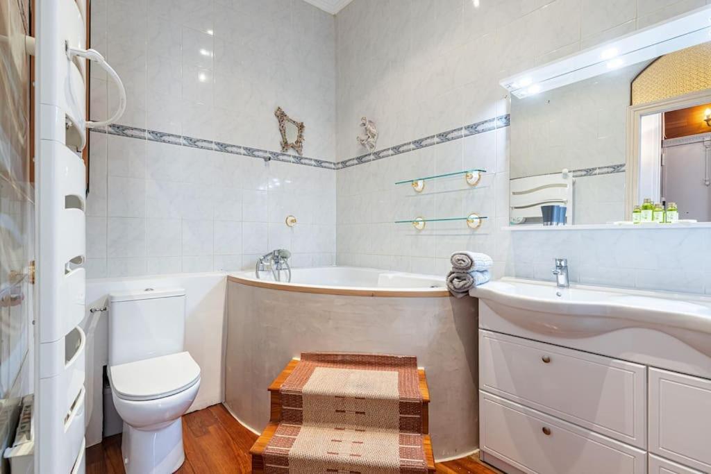 Risso - Comfortable 3 Bedrooms With Balcony Nice Exterior photo
